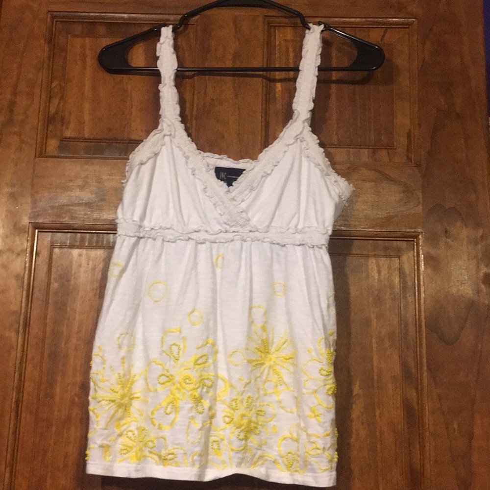 Adorable white and yellow top